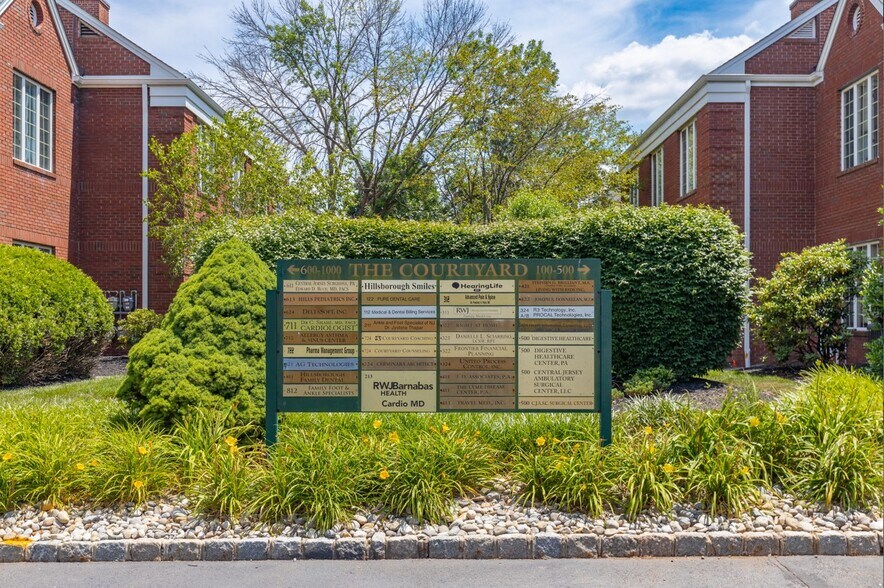 More Photos Of 821-824 Courtyard Dr, Hillsborough Office For Lease