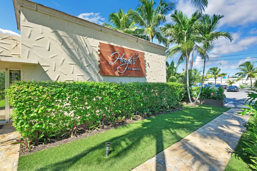 More Photos Of 4351 NE 12th Ter, Oakland Park Restaurant For Lease