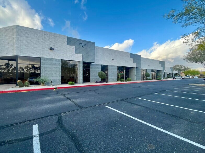 More Photos Of 23335 N 18th Dr, Phoenix Warehouse For Lease