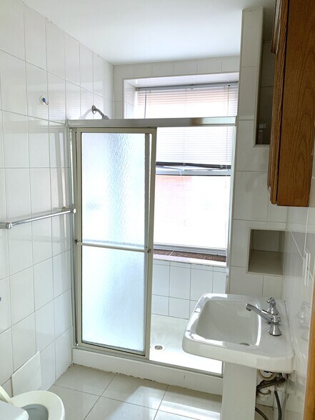 More Photos Of 125 Stratford Ave, Pittsburgh Apartments For Sale