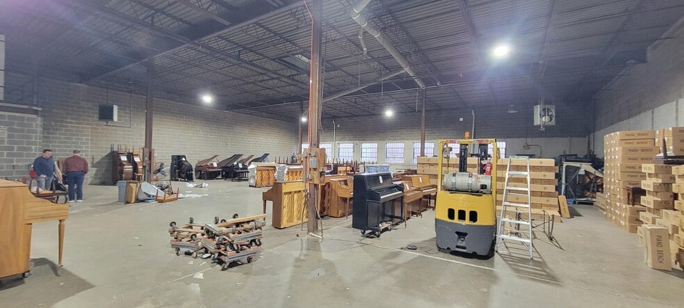 More Photos Of 5209 Holland Dr, Beltsville Warehouse For Sale