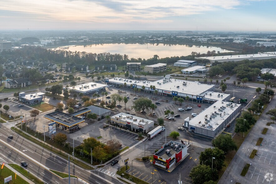 Primary Photo Of 2332-2398 W Oak Ridge Rd, Orlando Unknown For Lease
