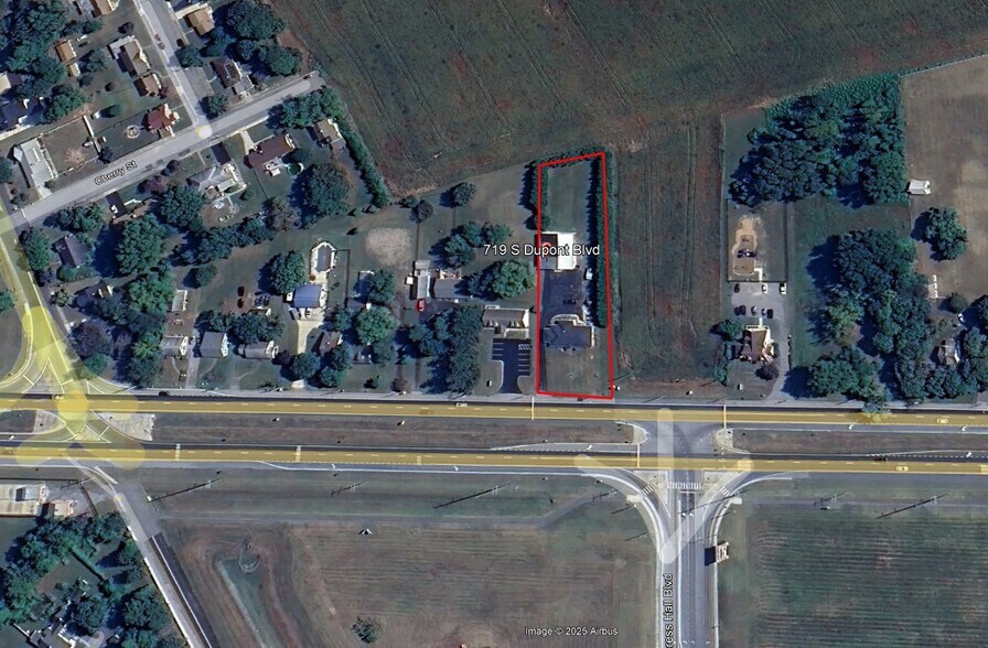 More Photos Of 719 S DuPont Blvd, Milford Flex For Sale