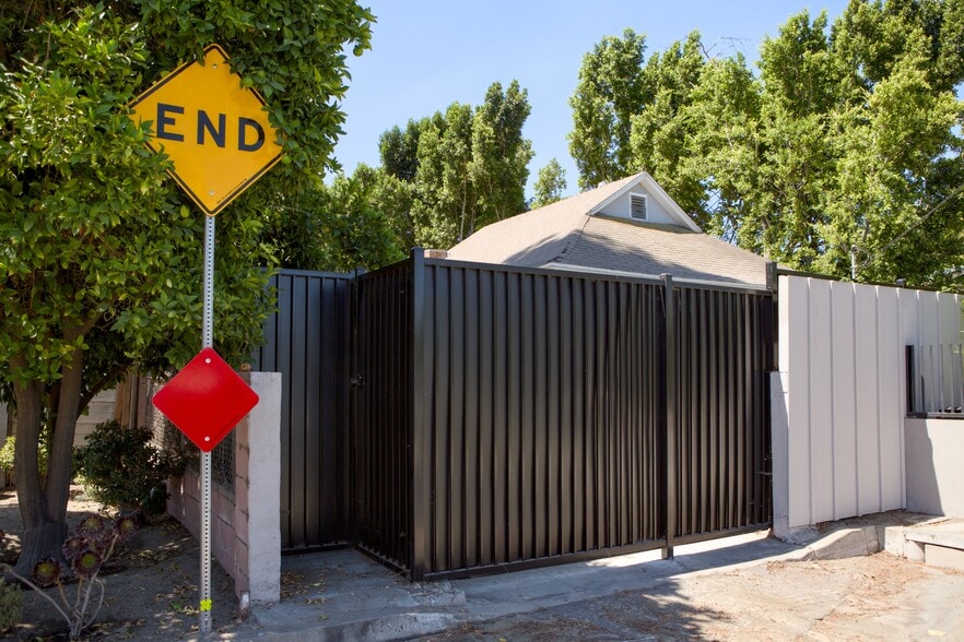 More Photos Of 12131 Burbank Blvd, Valley Village Schools For Sale