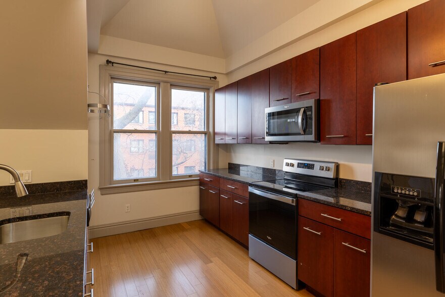 More Photos Of 5-9 S Newstead Ave, Saint Louis Storefront For Sale