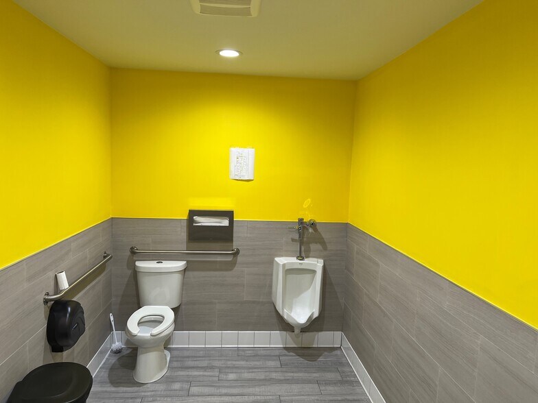 More Photos Of 1143 N Lake Ave, Pasadena Medical For Lease