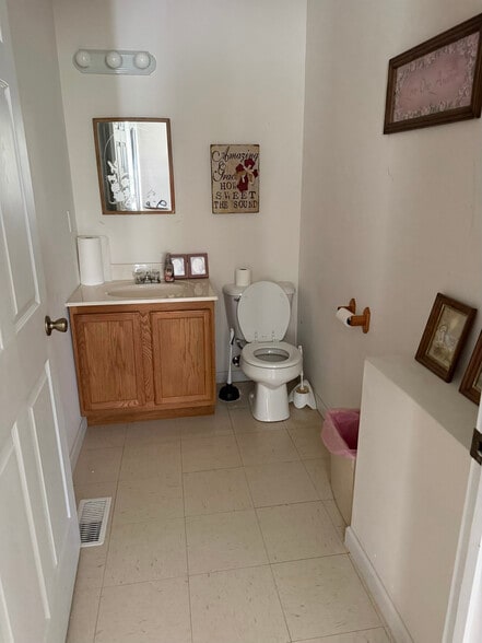 More Photos Of 2940 Calderwood Hwy, Maryville Religious Facility For Sale