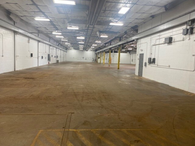 More Photos Of 8420 South Ave, Youngstown Manufacturing For Sale