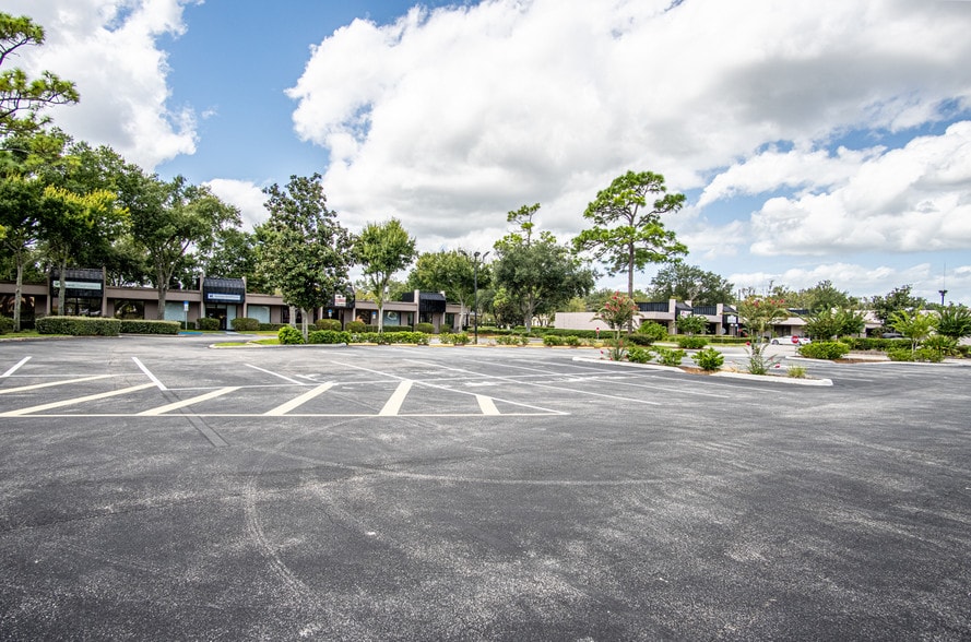 More Photos Of 2740-2746 Enterprise Rd, Orange City Unknown For Lease