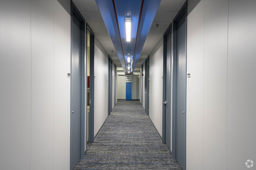 More Photos Of 2900 37th St, Rochester Warehouse For Lease