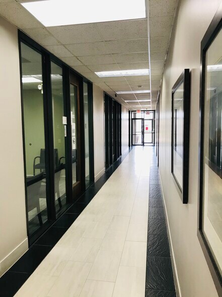 More Photos Of 3315 Burke Rd, Pasadena Medical For Lease