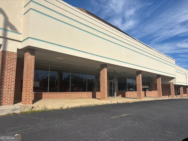 Primary Photo Of 100-10 Oak st, Mc Rae Helena General Retail For Lease