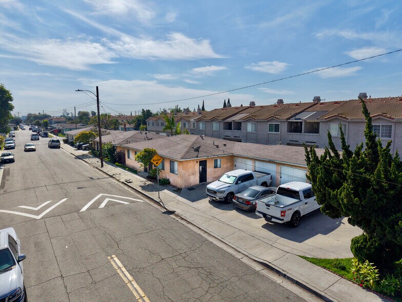 More Photos Of 16101 Ansmith Ave, Paramount Multifamily For Sale