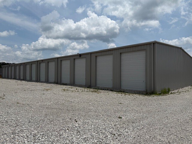 More Photos Of 141 Parham Blvd, Tullahoma Self Storage For Lease