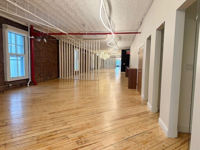 More Photos Of 166 Mercer St, New York Office For Lease