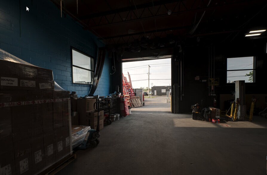 More Photos Of 77 Marine St, Farmingdale Manufacturing For Sale