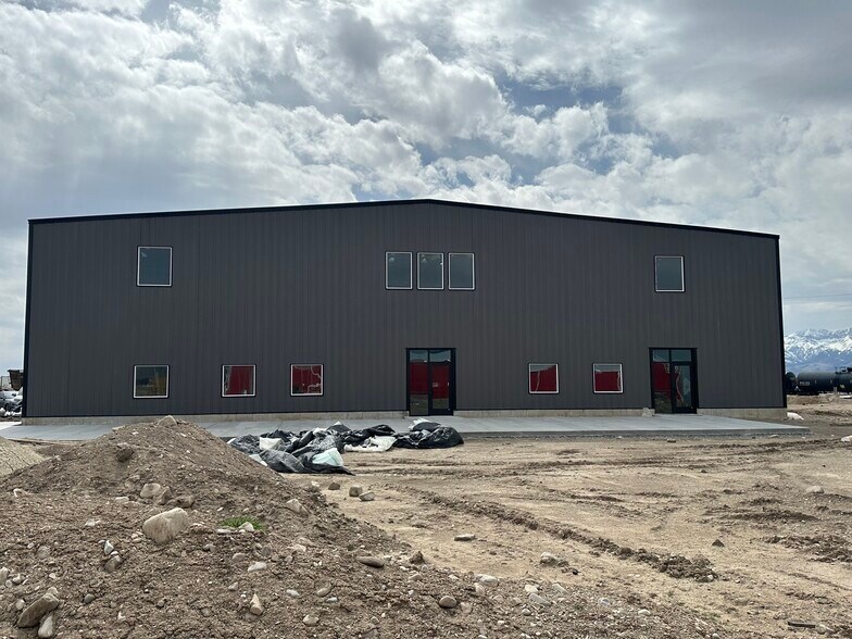 More Photos Of 1180 West Utah Avenue, Tooele Warehouse For Sale
