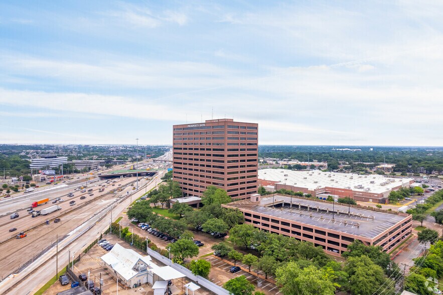 More Photos Of 9330 Lyndon B Johnson Fwy, Dallas Office For Lease