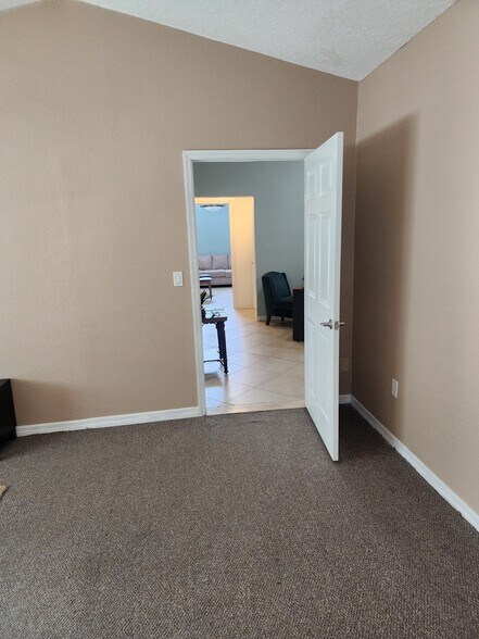 More Photos Of 8028 Spring Hill Dr, Spring Hill Medical For Lease