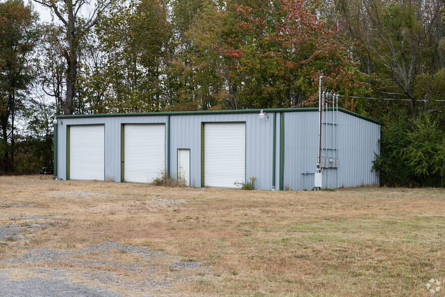 Primary Photo Of 4025 SR 6, Ethridge Warehouse For Lease