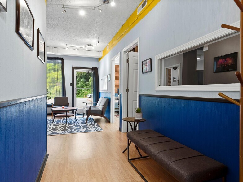 More Photos Of 745 Carl Eller Rd, Mars Hill Freestanding For Lease