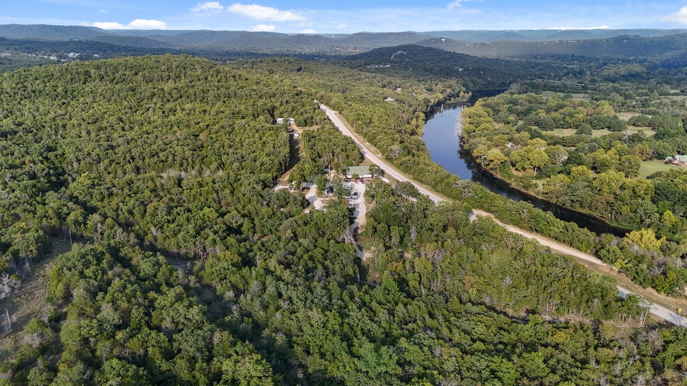 More Photos Of 8172 Highway 187, Eureka Springs Freestanding For Sale