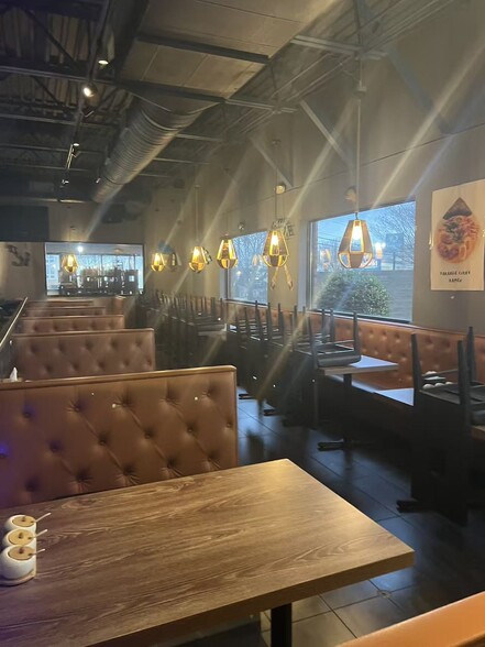 More Photos Of 2342 Shallowford Village Dr, Chattanooga Restaurant For Lease