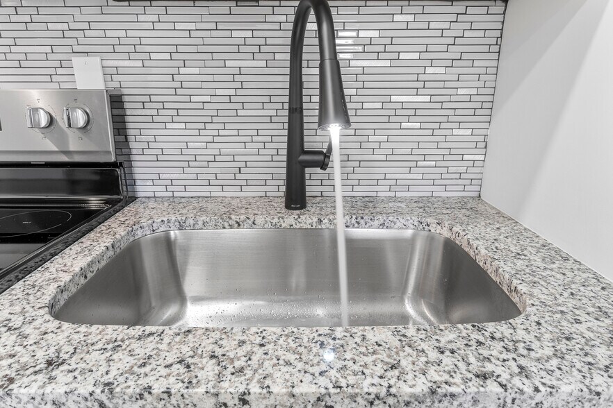 More Photos Of 530 E Burnett Ave, Louisville Multifamily For Sale