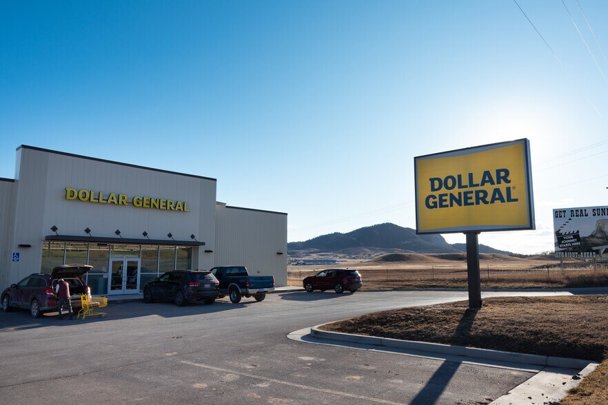 Primary Photo Of 2714 E Cleveland St, Sundance General Retail For Sale