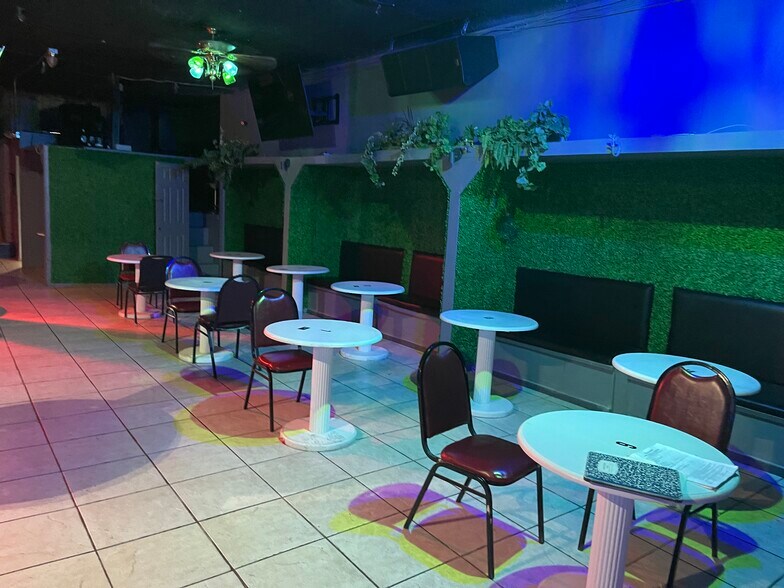 More Photos Of 4834 Montana Ave, El Paso Bar For Sale