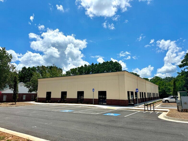 More Photos Of 5105 Jefferson Rd, Athens Medical For Lease