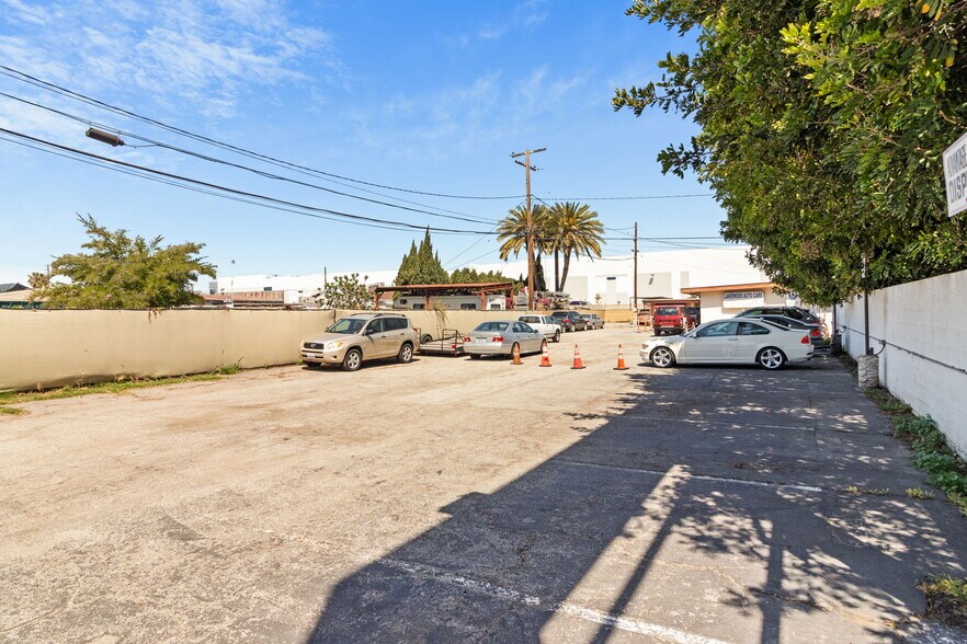 More Photos Of 2819 E South St, Long Beach Warehouse For Sale