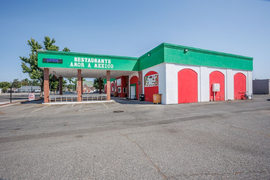 More Photos Of 528 W Clark St, Pasco Restaurant For Sale