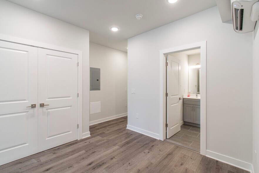 More Photos Of 19 S 44th St, Philadelphia Apartments For Sale