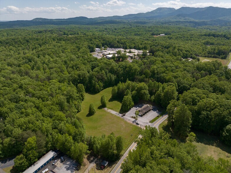 More Photos Of 899 W Mills Street, Columbus Land For Sale