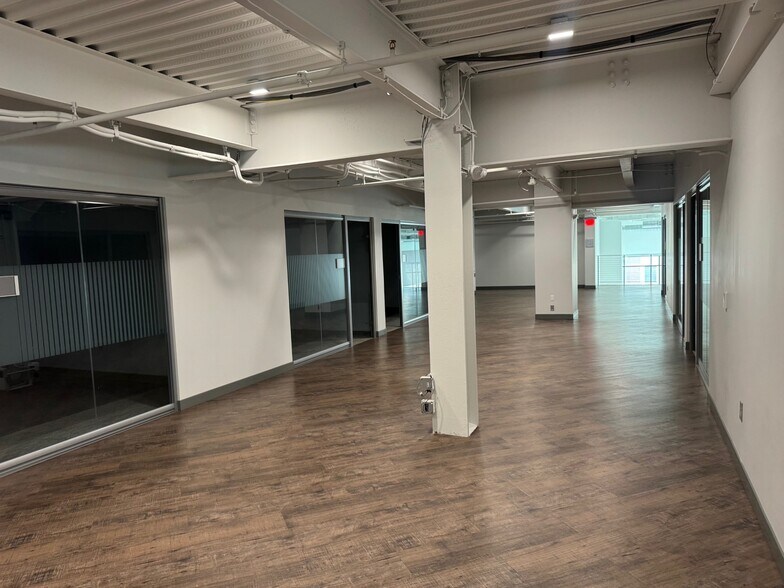 More Photos Of 101 N Queen St, Lancaster Apartments For Lease