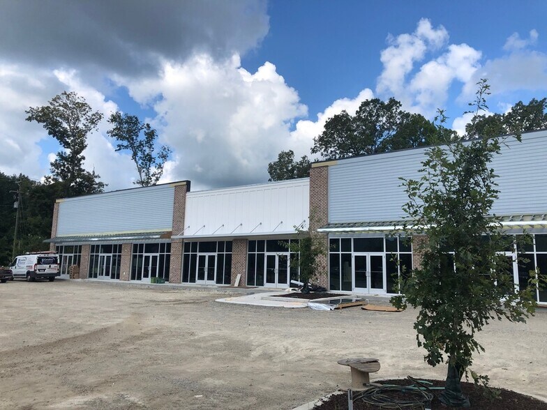More Photos Of 8636 Dorchester Rd, North Charleston Storefront For Lease