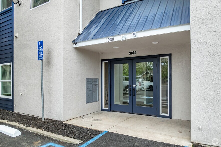 More Photos Of 3000 T St, Sacramento Apartments For Sale