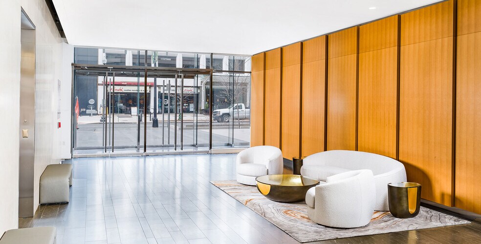 More Photos Of 1111 19th St NW, Washington Office For Lease