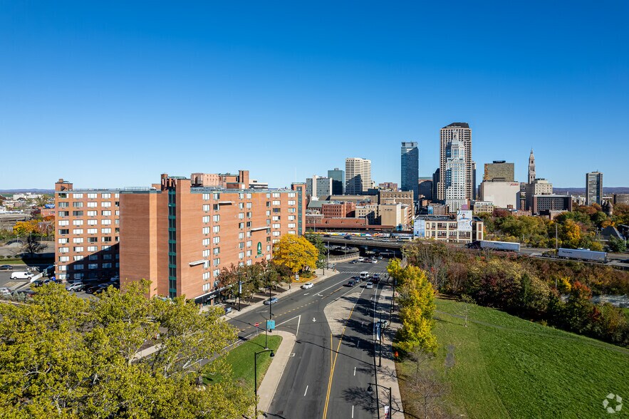 More Photos Of 600-628 Asylum Ave, Hartford Apartments For Lease