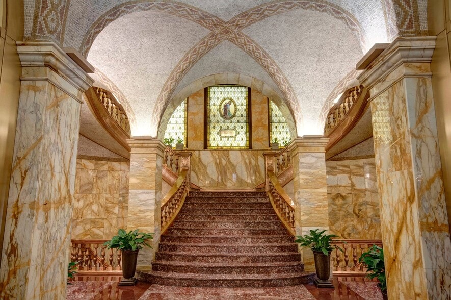 More Photos Of 730 17th St, Denver Office For Sale