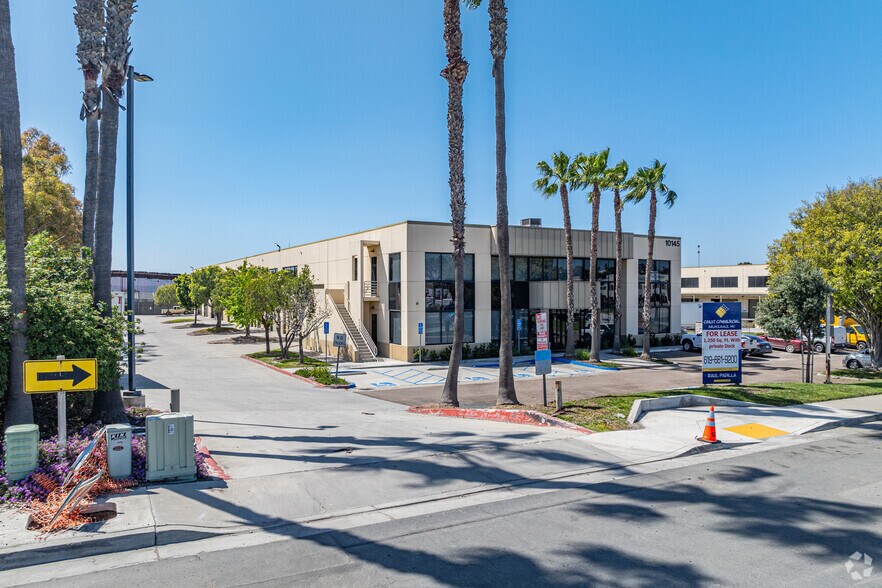 More Photos Of 10145 Via De La Amistad, San Diego Loft Creative Space For Sale