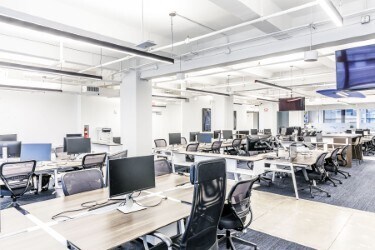 More Photos Of 330 Seventh Ave, New York Office For Lease