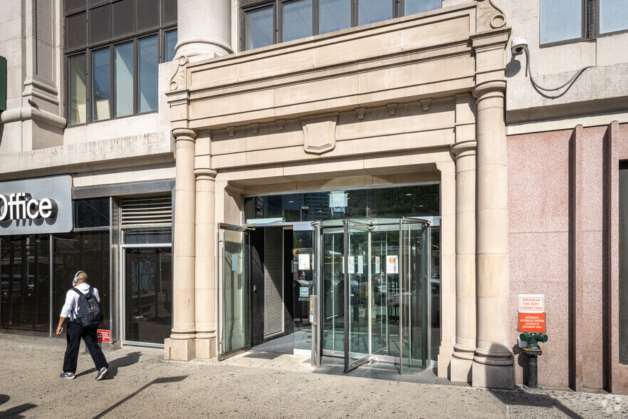 More Photos Of 16 Court St, Brooklyn Office For Lease