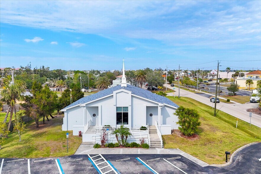 Primary Photo Of 2623 Vasco St, Punta Gorda Religious Facility For Sale