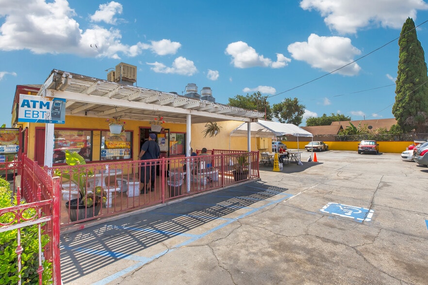 More Photos Of 3162 Martin Luther King Jr Blvd, Lynwood Restaurant For Sale