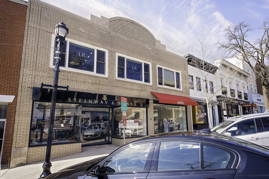 More Photos Of 70-74 Greenwich Ave, Greenwich Storefront Retail Office For Lease