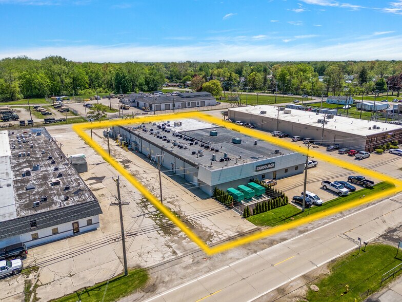 More Photos Of 40609 Irwin Dr, Harrison Township Warehouse For Lease