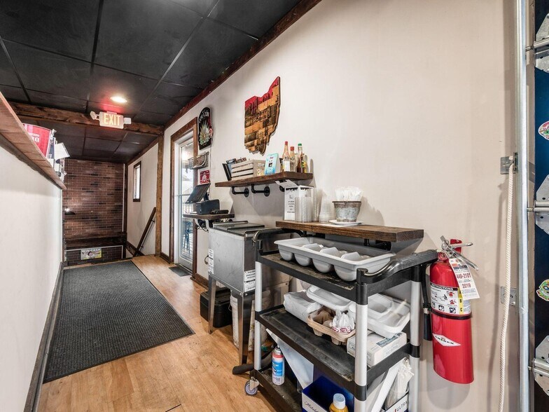 More Photos Of 7360-7362 E Main St, Reynoldsburg Storefront Retail Office For Sale