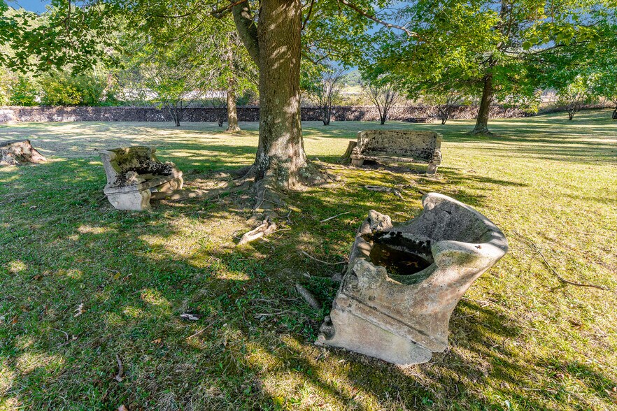 More Photos Of 1266 National Pike, Hopwood Apartments For Sale